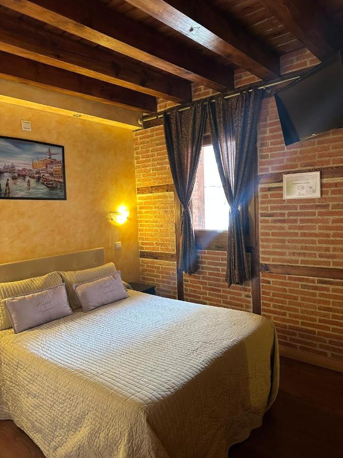 Hostal Segovia Adults Only Экстерьер фото