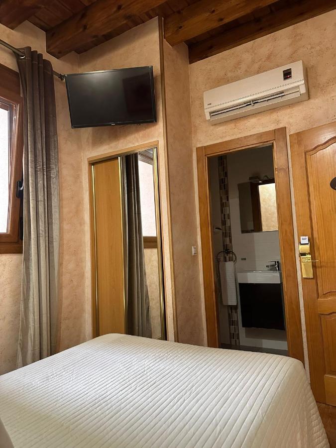 Hostal Segovia Adults Only Экстерьер фото