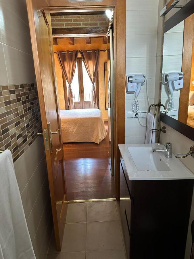 Hostal Segovia Adults Only Экстерьер фото