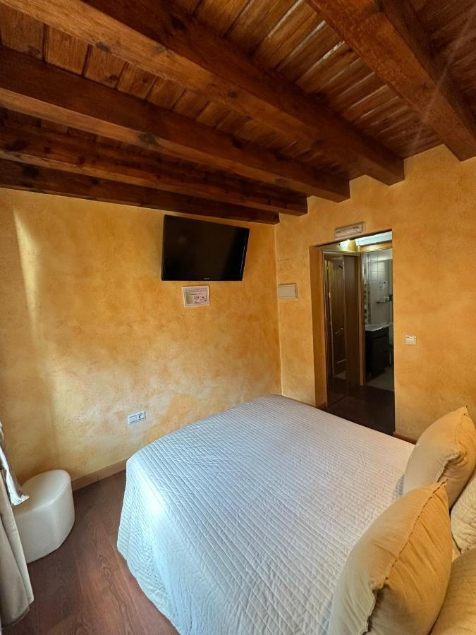 Hostal Segovia Adults Only Экстерьер фото