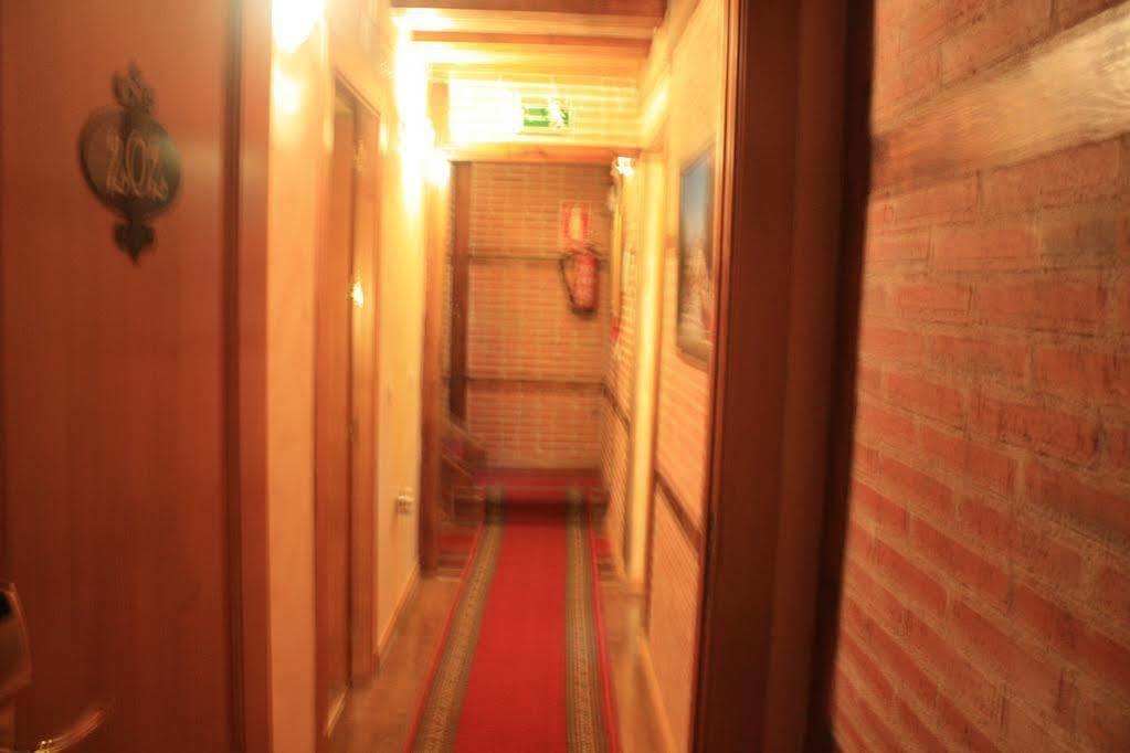 Hostal Segovia Adults Only Экстерьер фото