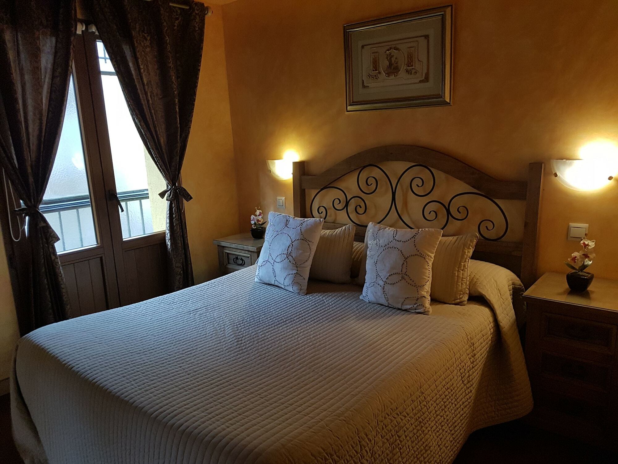 Hostal Segovia Adults Only Экстерьер фото